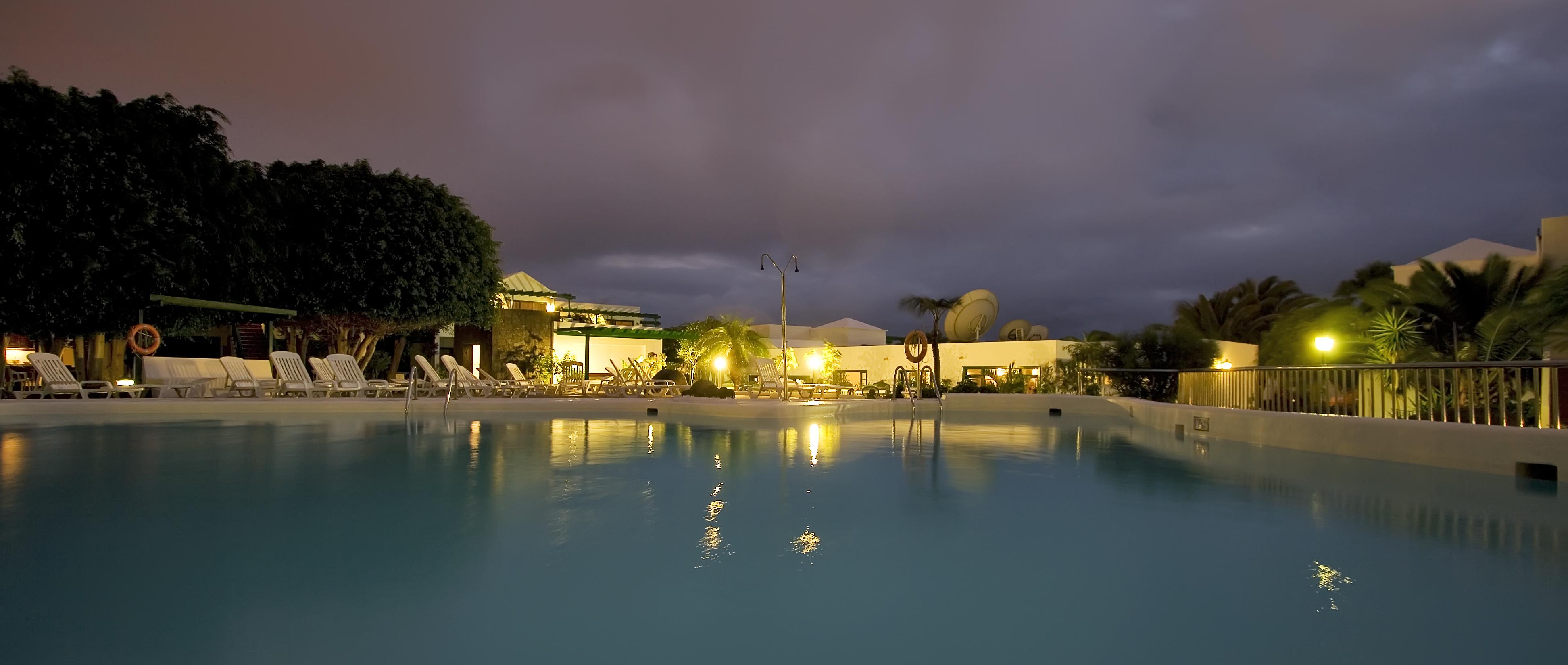 Hg Lomo Blanco Apartment Puerto del Carmen  Ngoại thất bức ảnh