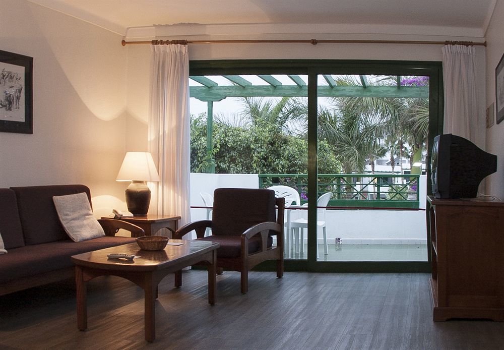 Hg Lomo Blanco Apartment Puerto del Carmen  Ngoại thất bức ảnh